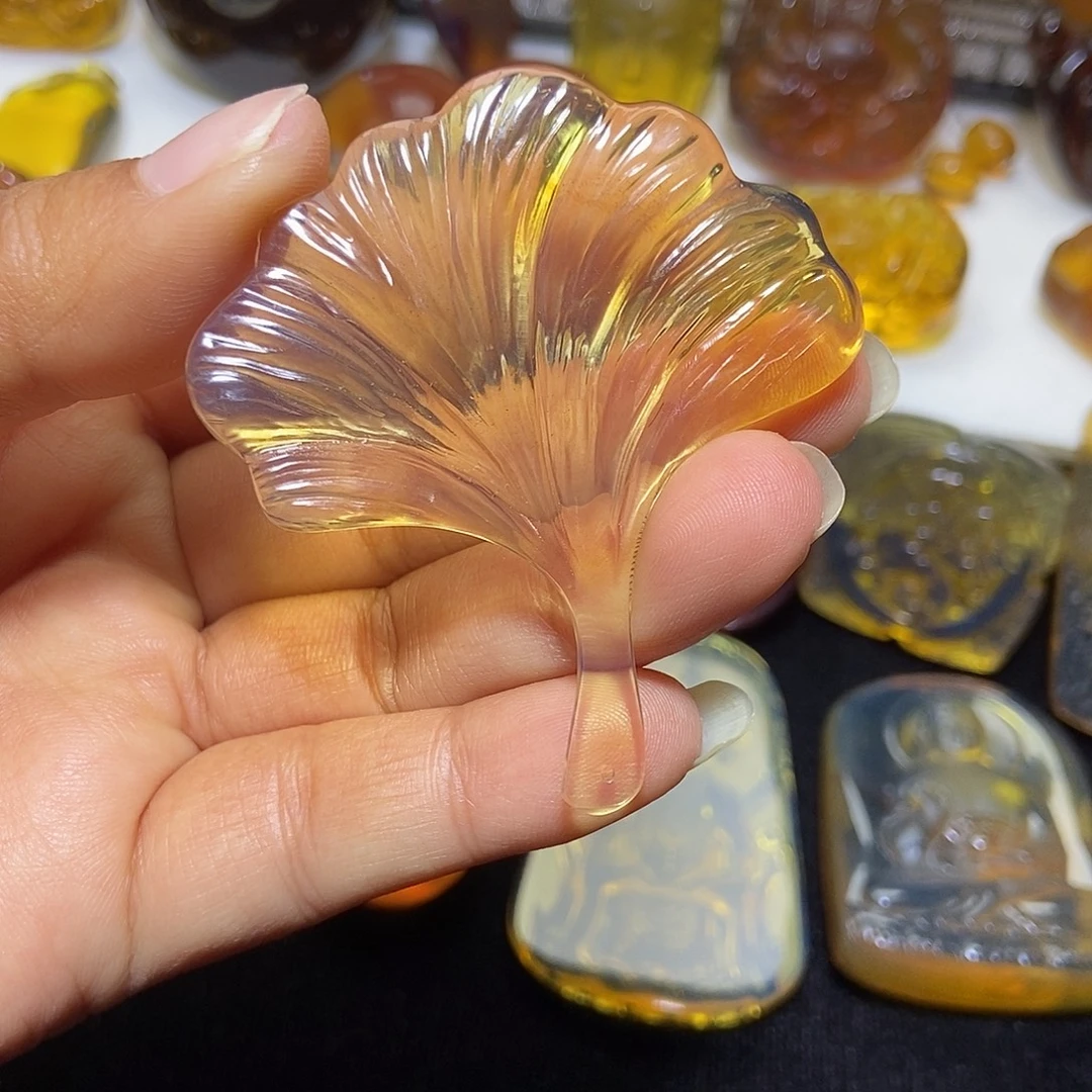 琥珀未镶嵌颈饰缅甸天然琥珀吊坠