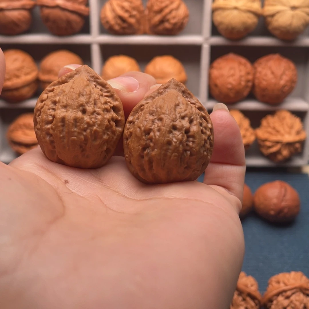 把件文玩核桃鸡心