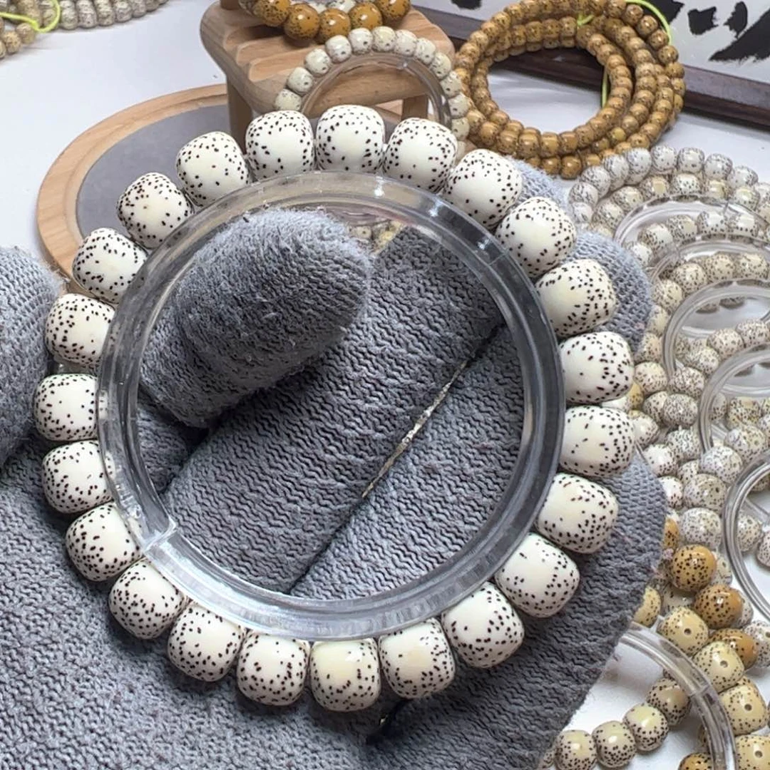 吊坠星月菩提双留白