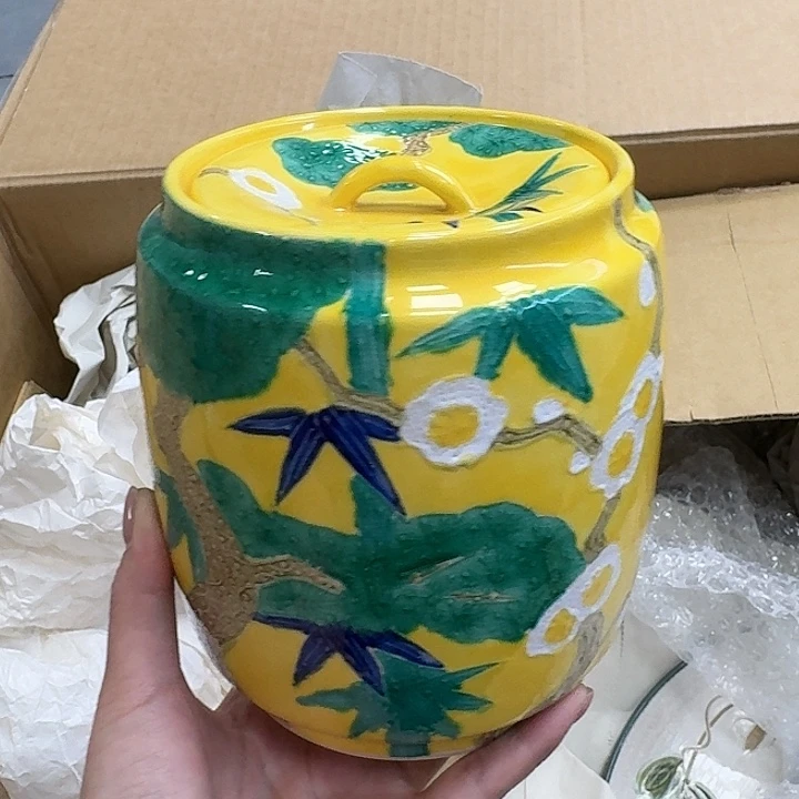 双****8瓷器。