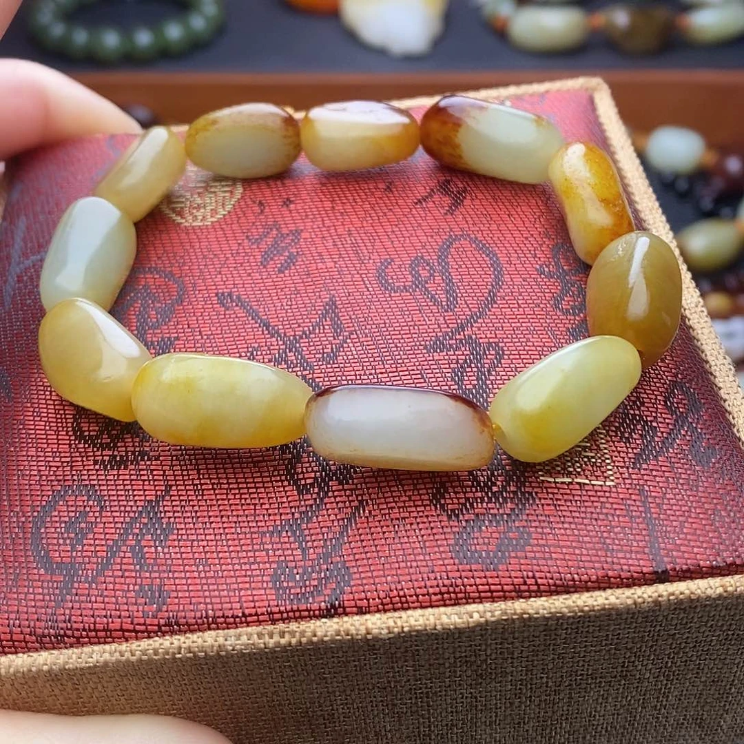 和田玉未镶嵌手链