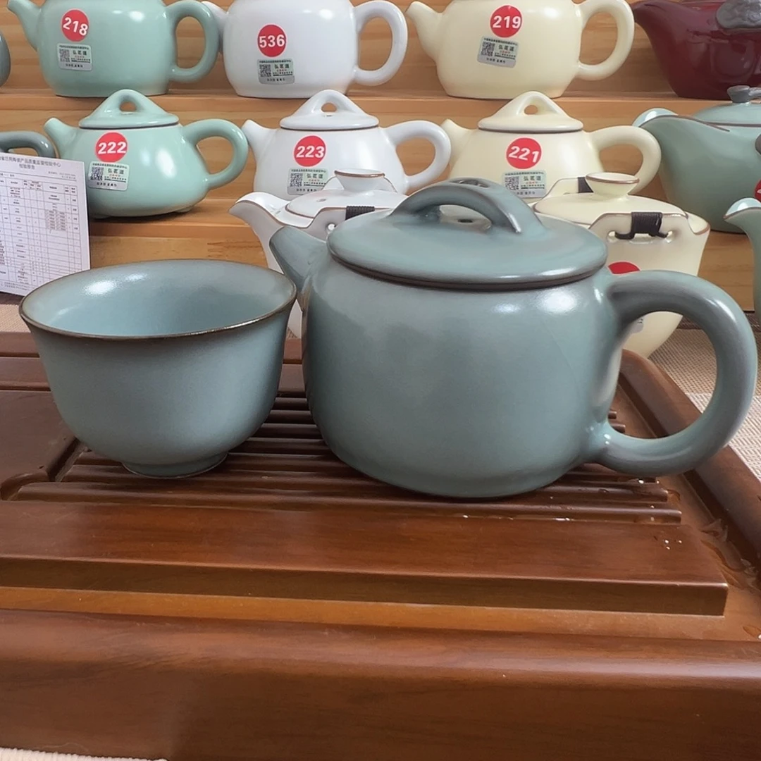 瓷片。。。。。。。。。。。。。。