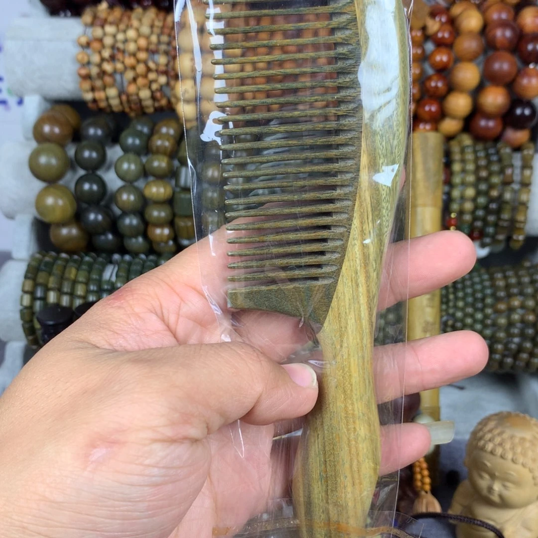 孤品无暇阿根廷绿檀梳子一把