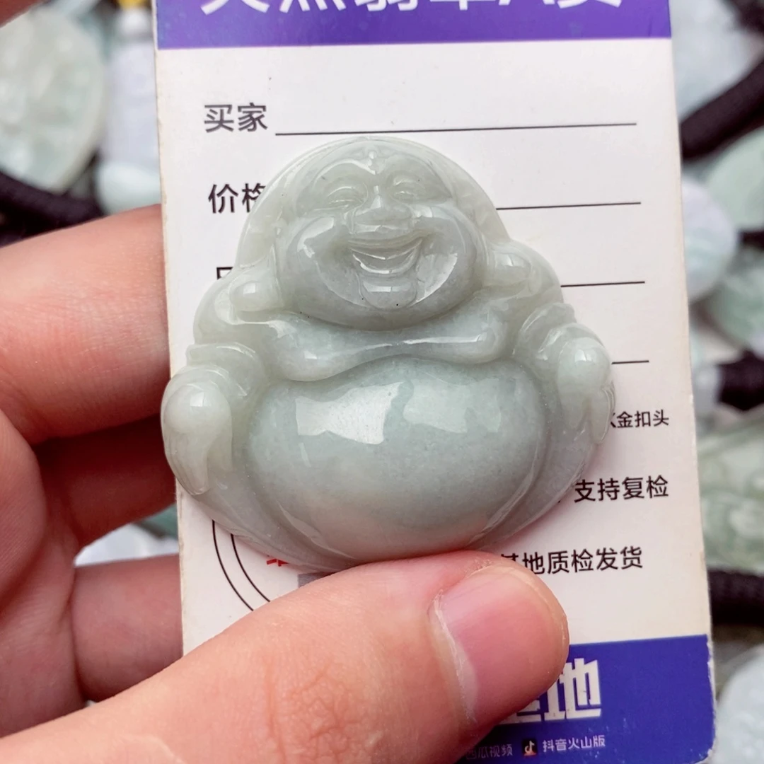 翡翠挂件未镶嵌翡翠