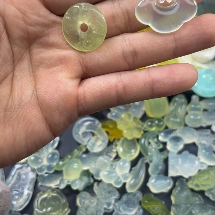 岫玉未镶嵌吊坠(不含链)?****ღ