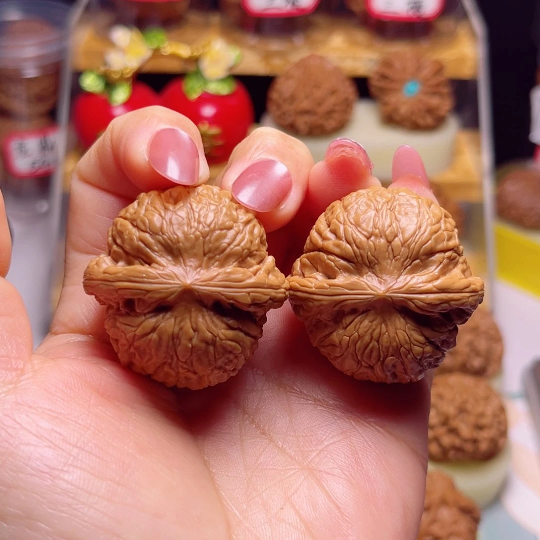 文玩核桃吊坠38尺乾隆元宝磨