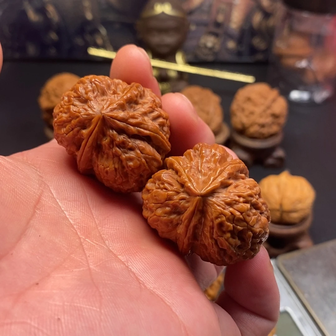 把件文玩核桃铁皮三愣