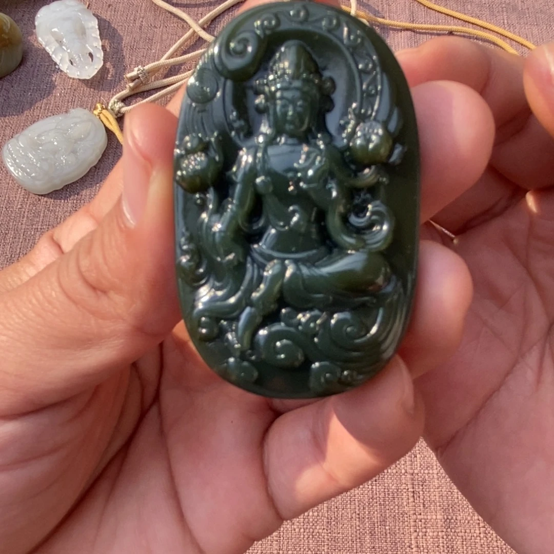 和田玉未镶嵌颈饰