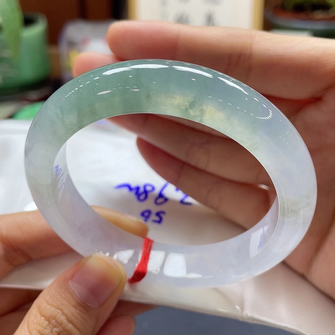 翡翠未镶嵌手镯27 号