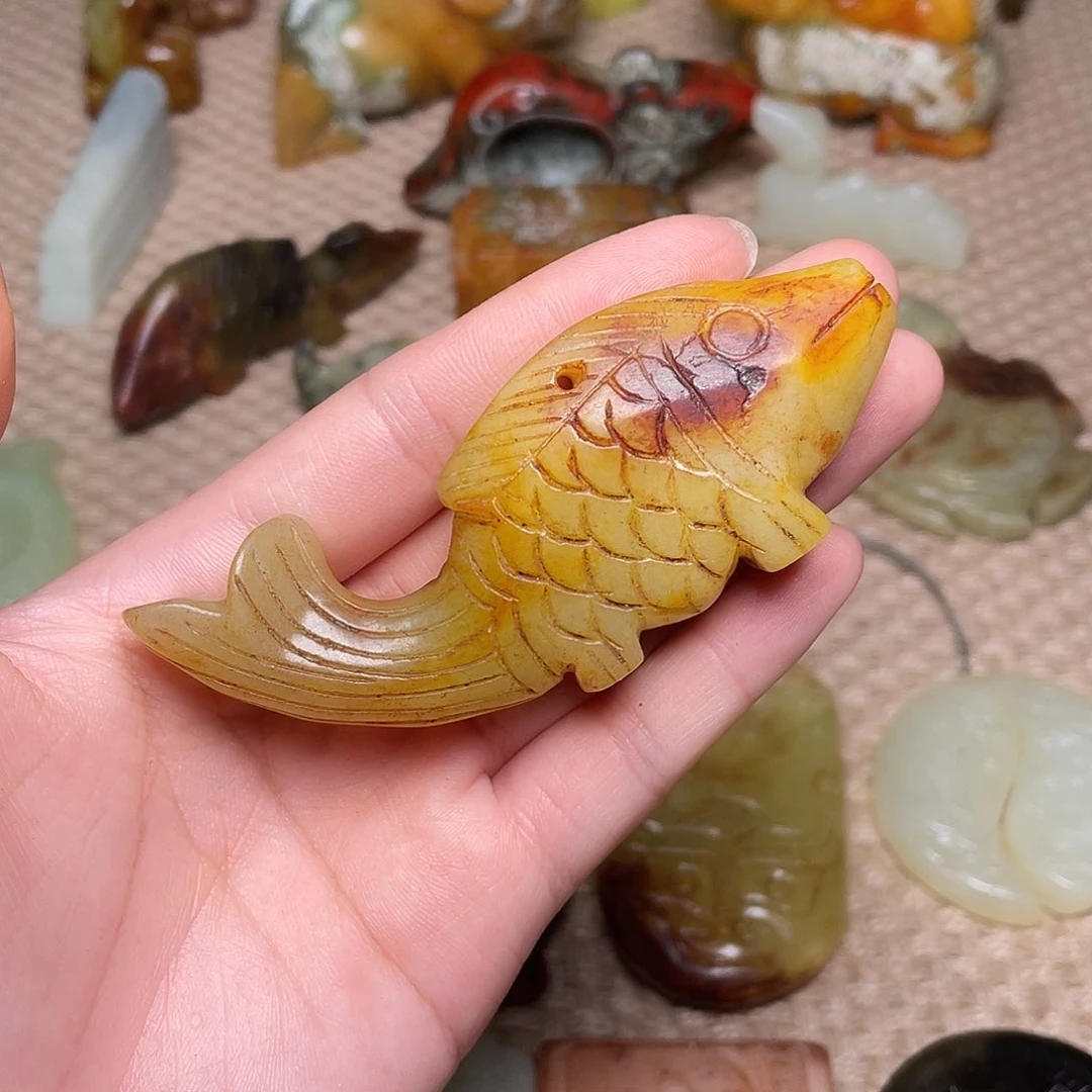 蛇纹石玉未镶嵌如图