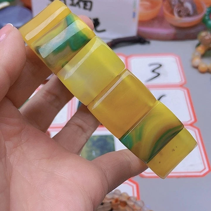 【闪购商品】玛瑙/玉髓珠宝半成品未镶嵌金**龙
