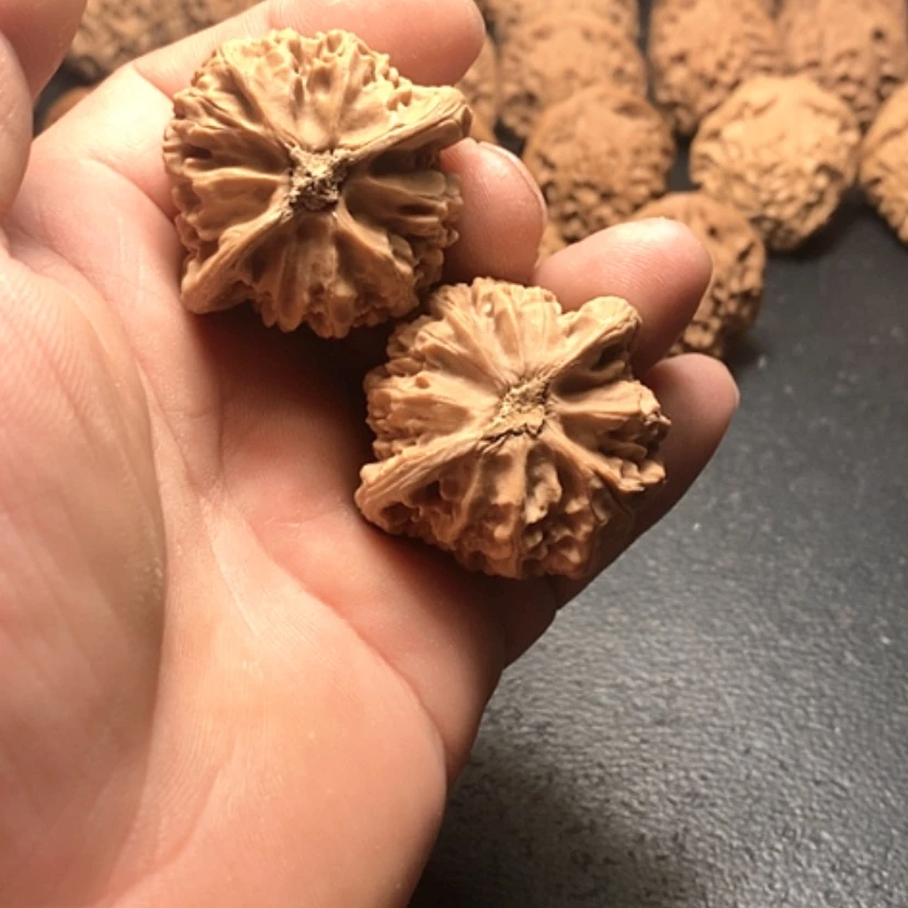 【闪购商品】文玩核桃把件寻****_宫灯