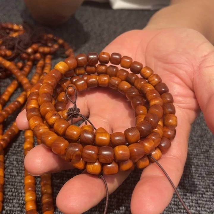 柏木（崖柏）0.8*108粒老型手链