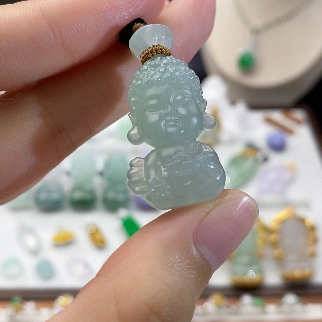 翡翠未镶嵌颈饰吊坠