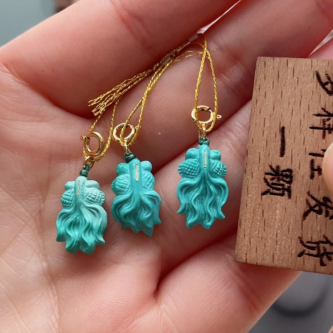 绿松石颈饰未镶嵌