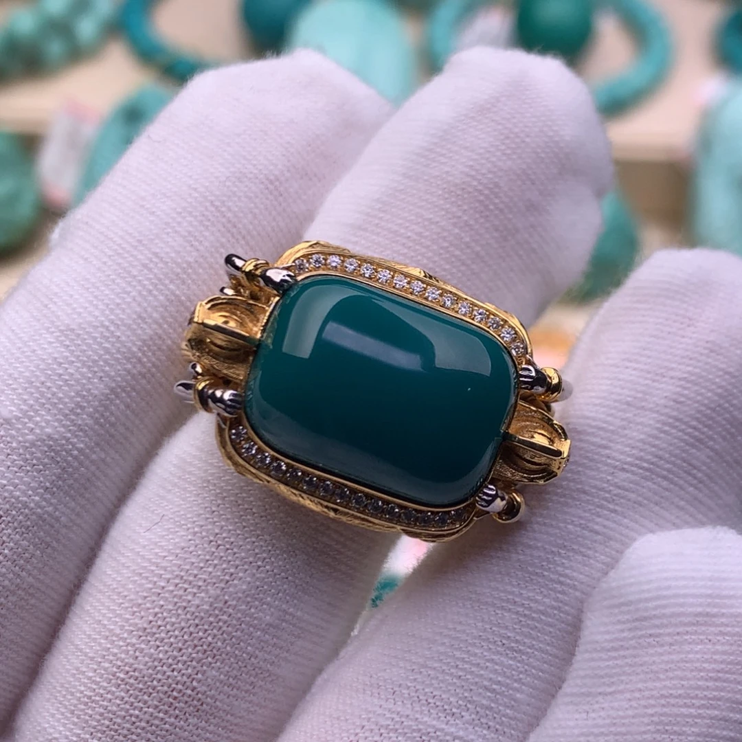 绿松石18K金镶嵌珠宝奇石