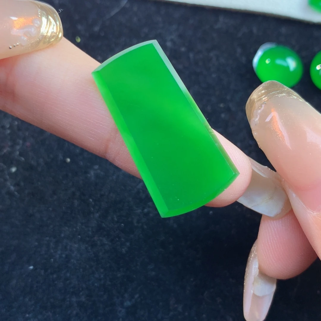 翡翠裸石26.83/14.03/2.0