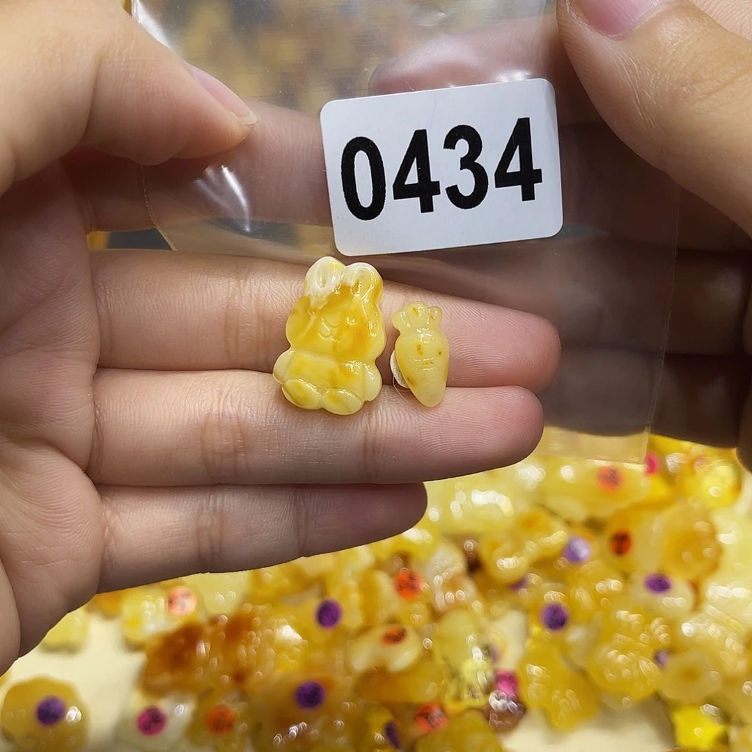 琥珀未镶嵌珠宝奇石