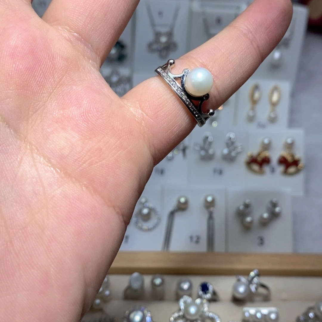 银S925镶嵌耳饰淡水珍珠