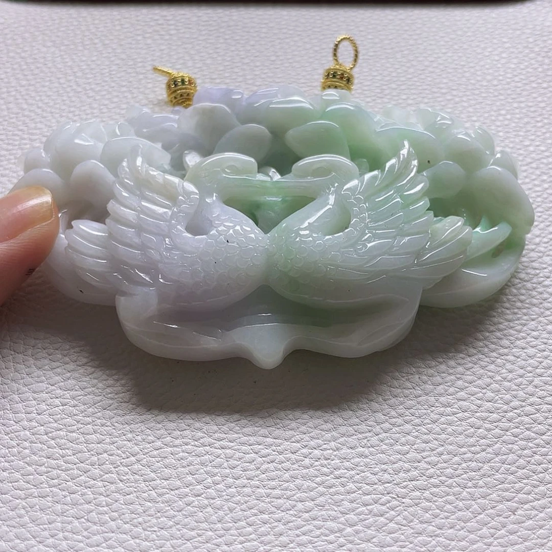 翡翠未镶嵌颈饰翡翠白底青大吊坠