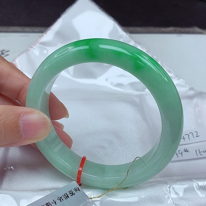 翡翠未镶嵌手镯59圈4772
