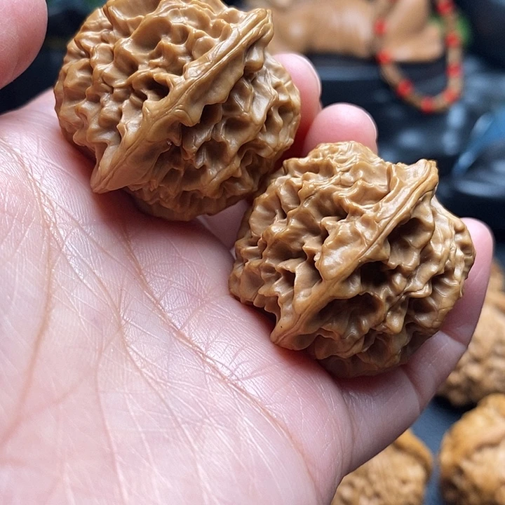 文玩核桃吊坠秦闷37尺