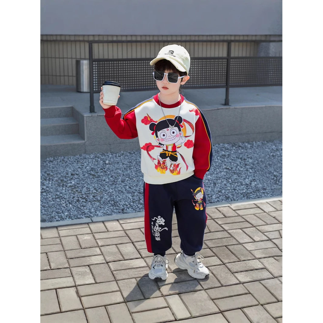 新款男童春秋装酷炫潮流卫衣裤套装长袖柔软处理棉质哪吒卡通图案