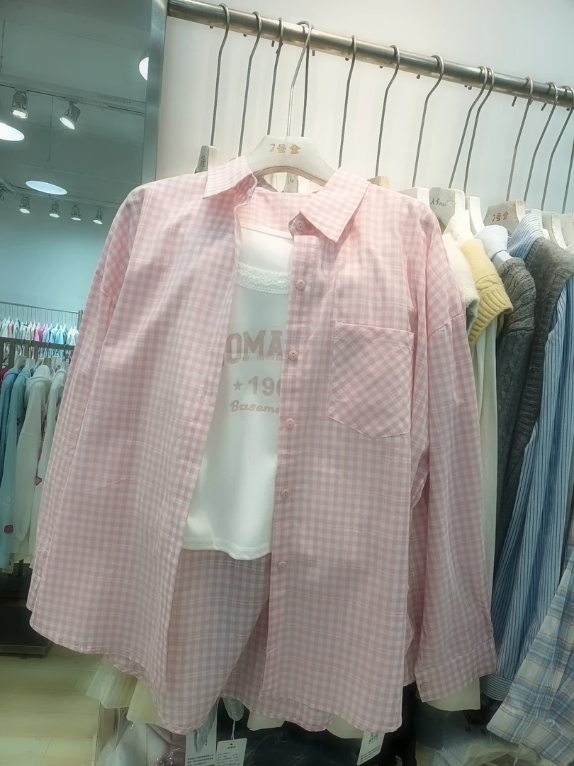 特价微瑕款多库存实体店女装