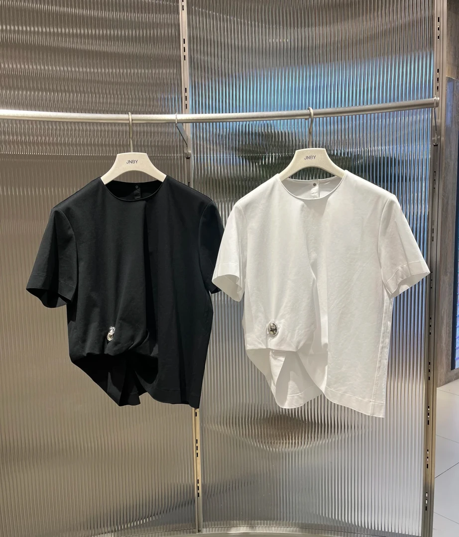 江南家金属扣装饰T