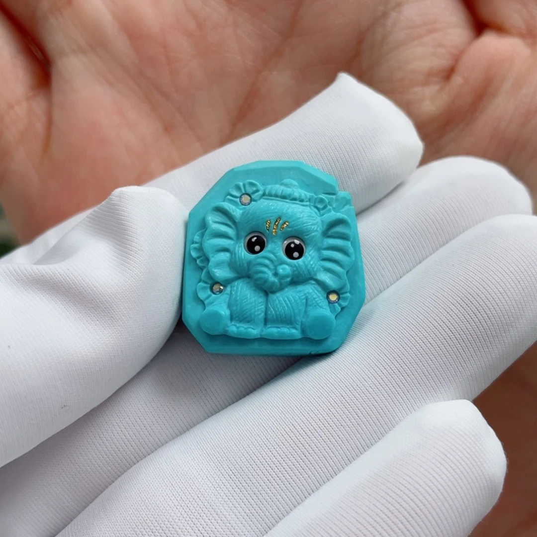 未镶嵌绿松石珠宝奇石