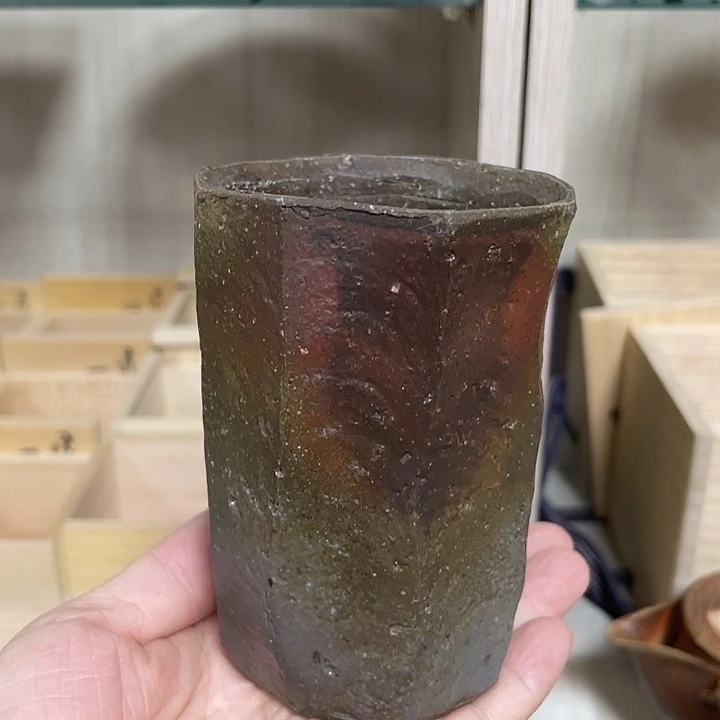 小西陶藏的大杯子