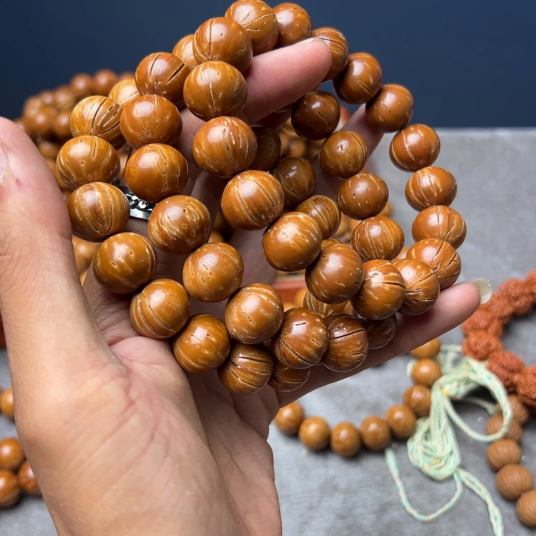 桃核手串//////////////1