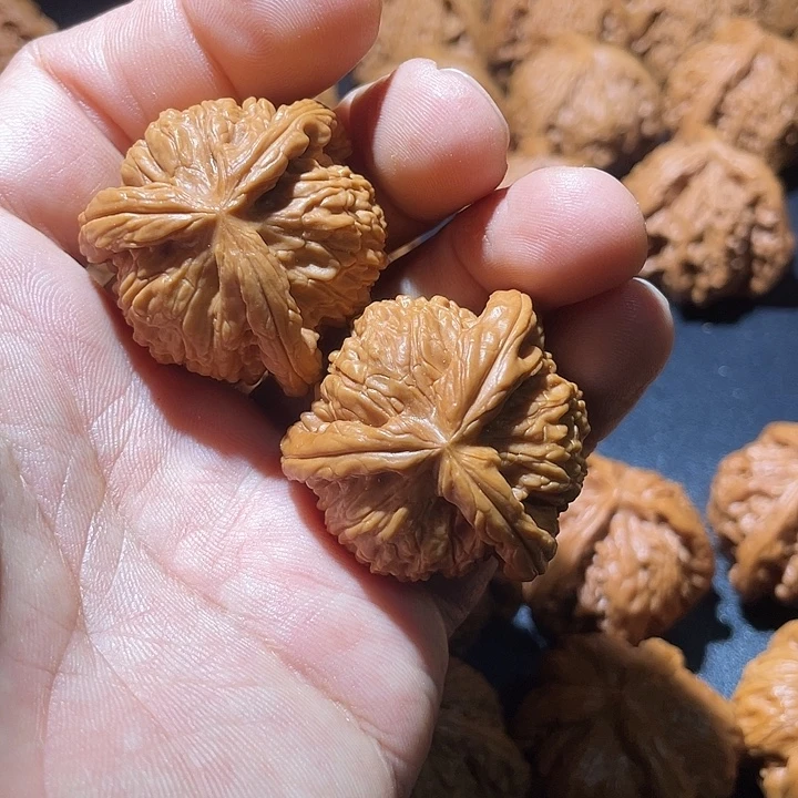 晴***天吊坠文玩核桃亲亲亲亲