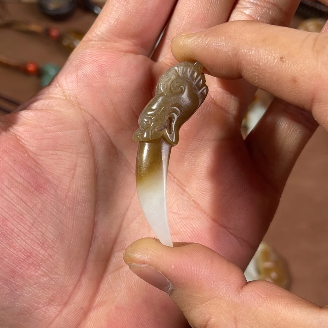 和田玉未镶嵌吊坠(不含链)