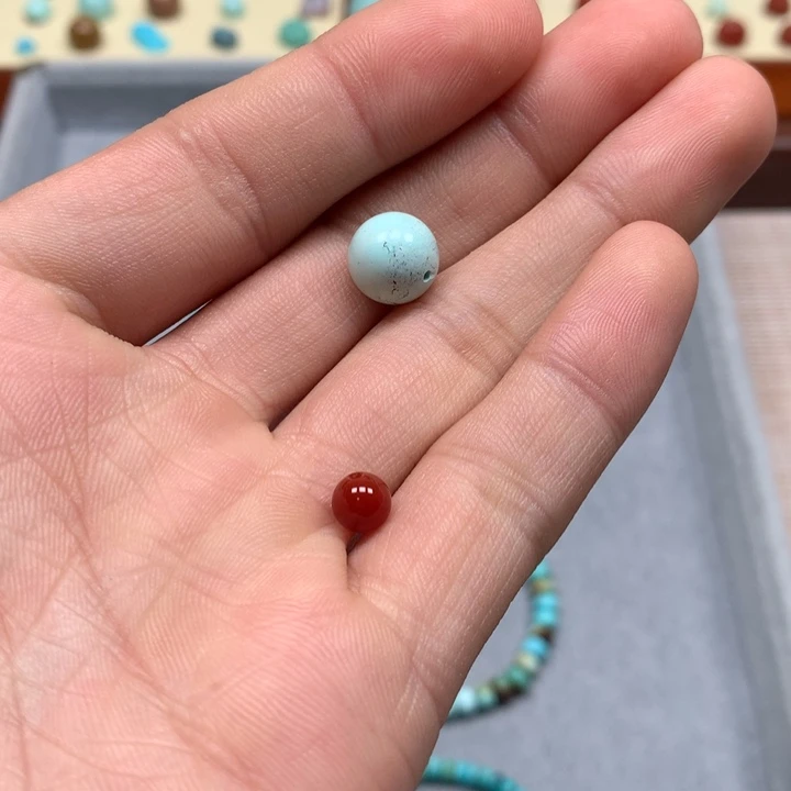 南红玛瑙配饰未镶嵌