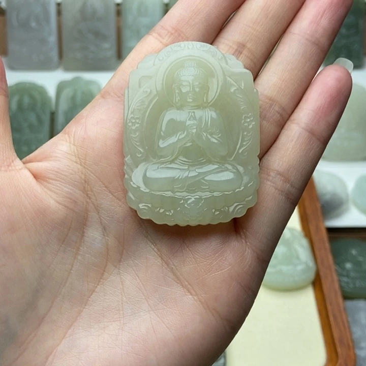 梦***风和田玉未镶嵌颈饰