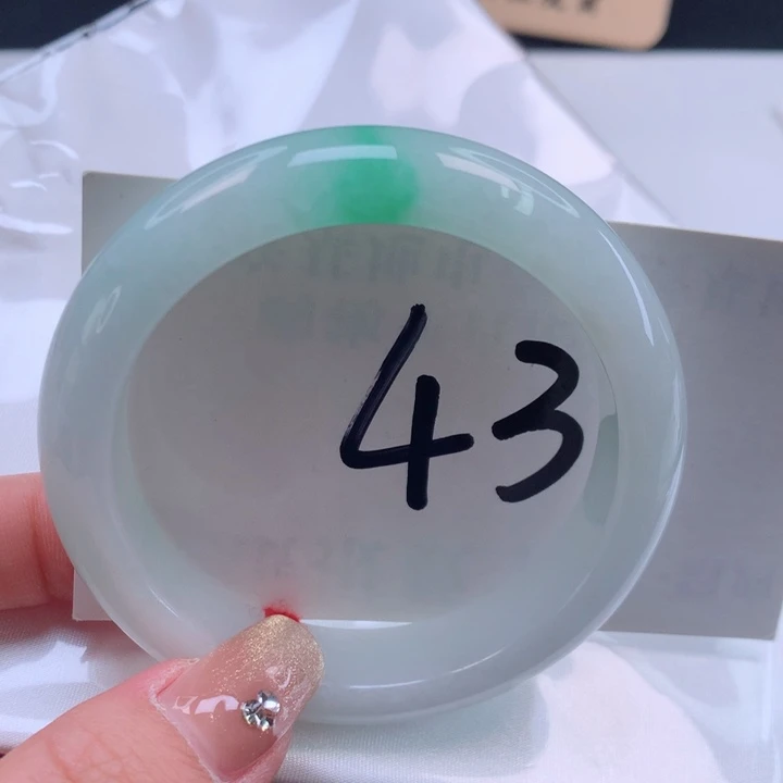 翡翠手镯未镶嵌缅甸天然A货翡翠