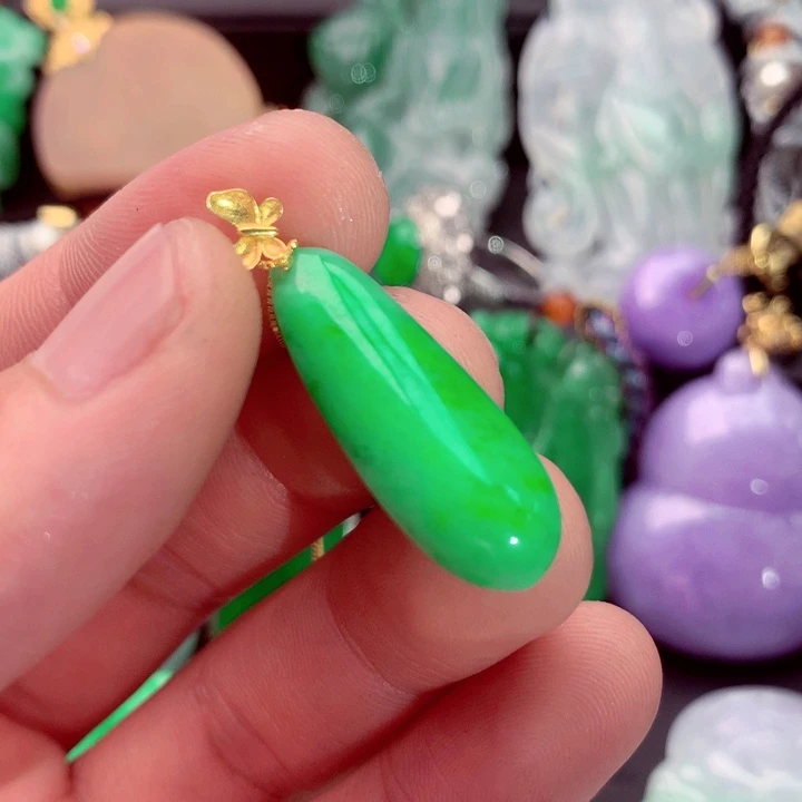 吊坠(不含链)未镶嵌翡翠