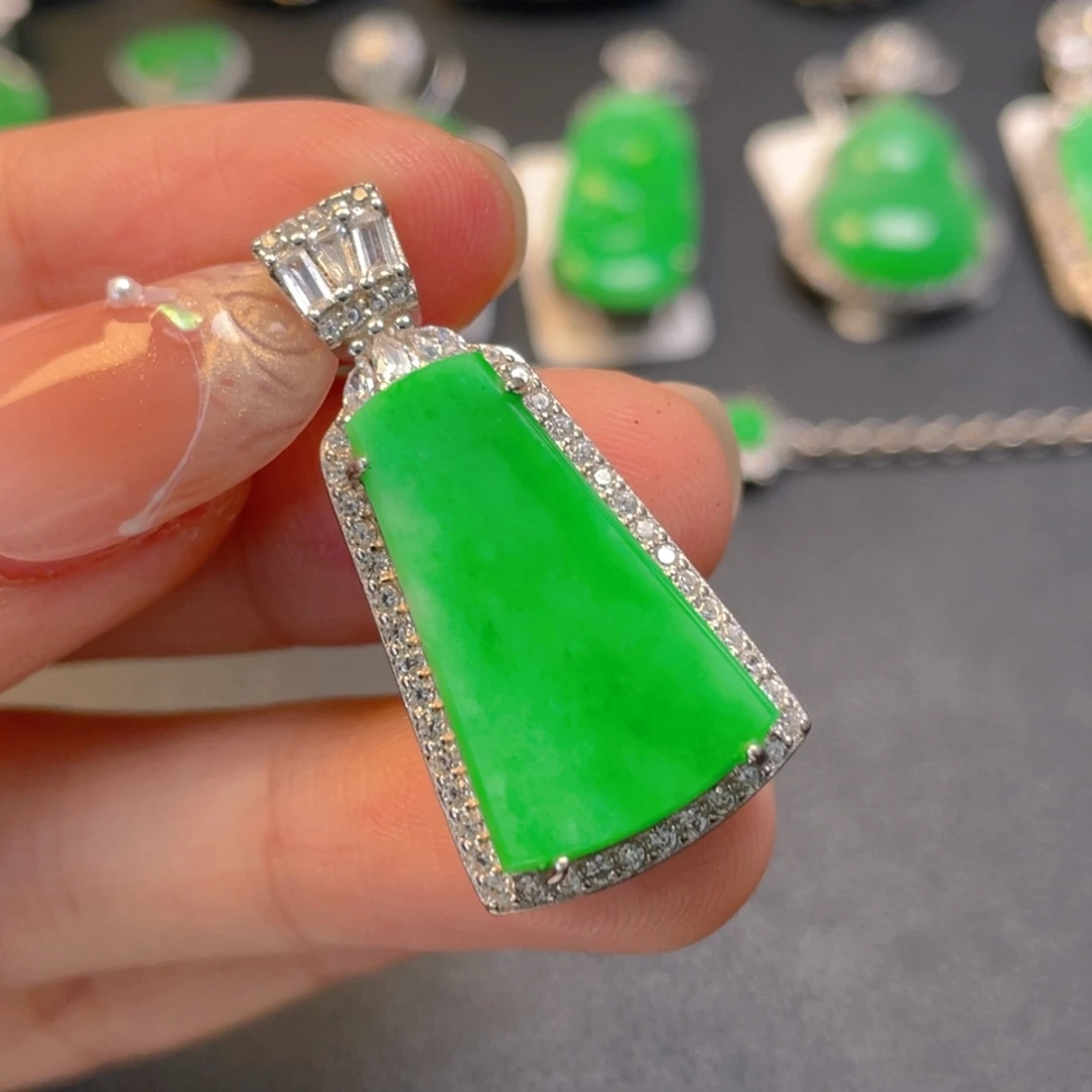 翡翠银S925镶嵌颈饰