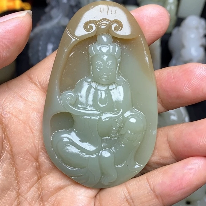 颈饰未镶嵌和田玉