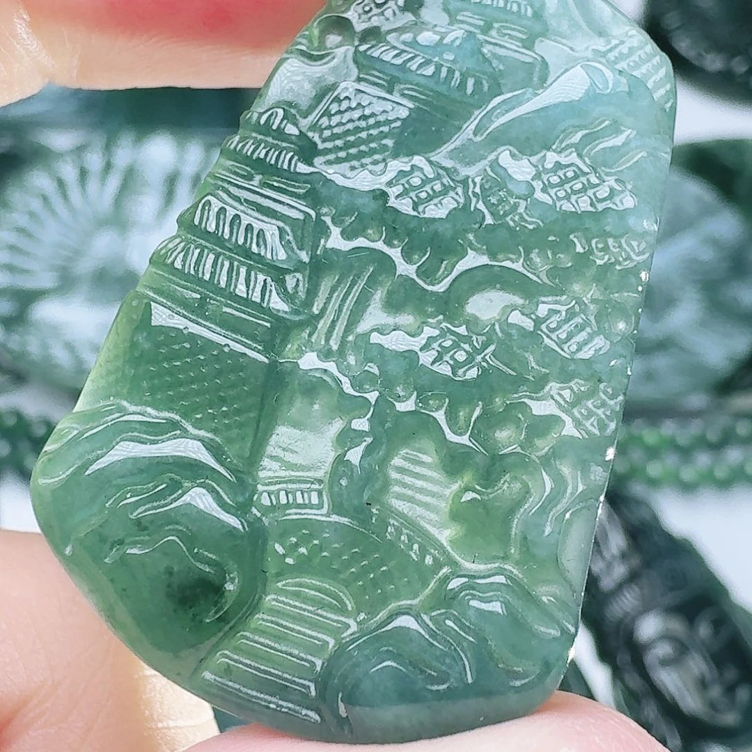 翡翠未镶嵌颈饰天然的A货翡翠多样性发其一