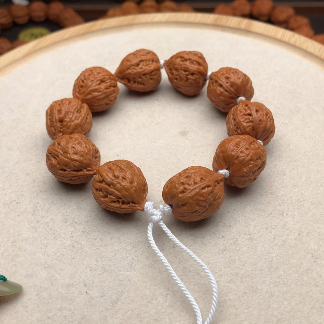 文玩核桃手串爱心