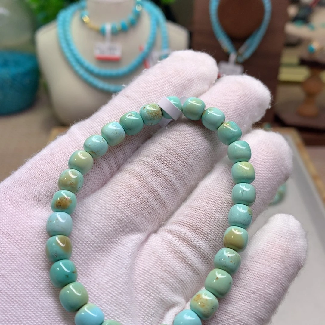 绿松石配饰未镶嵌