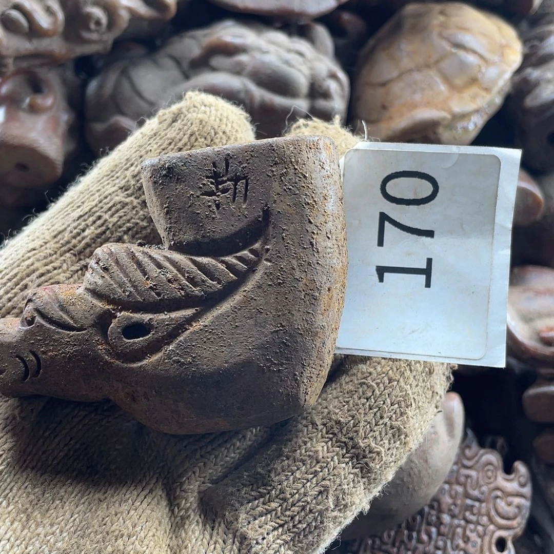 和田玉（糖玉）未镶嵌挂件