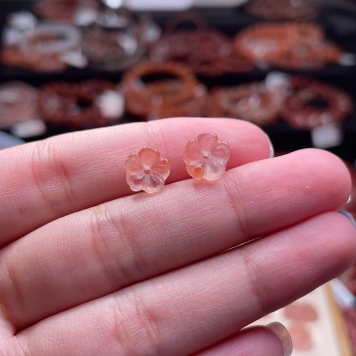 南红玛瑙未镶嵌配饰小花1986