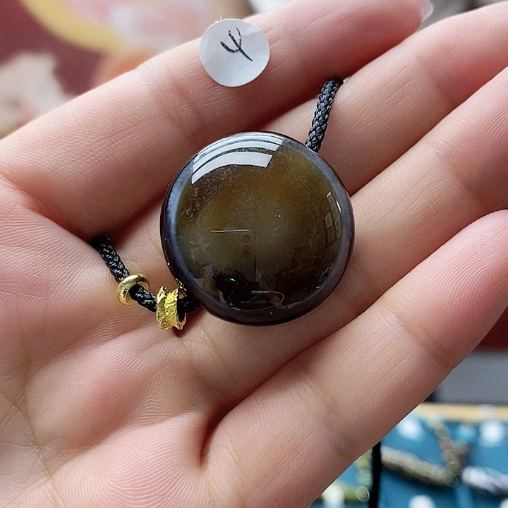 玛瑙/玉髓颈饰合金