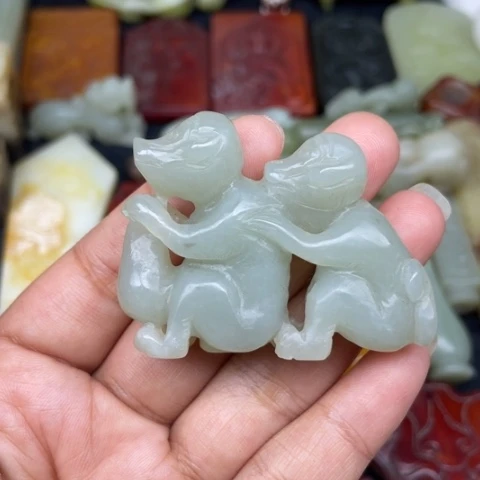 和田玉未镶嵌颈饰24