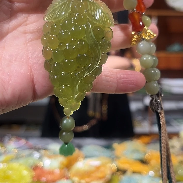 未镶嵌岫玉吊坠(不含链)