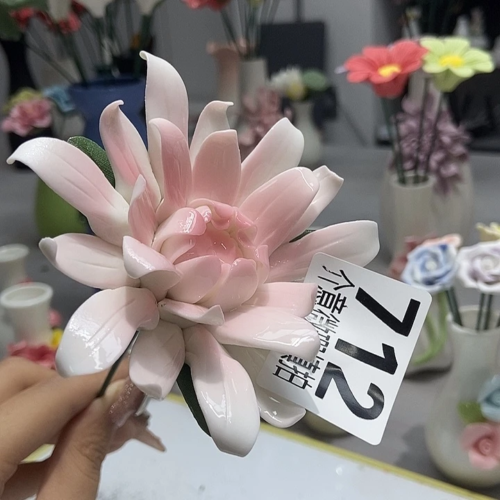 陶瓷纯手工捏花设计
