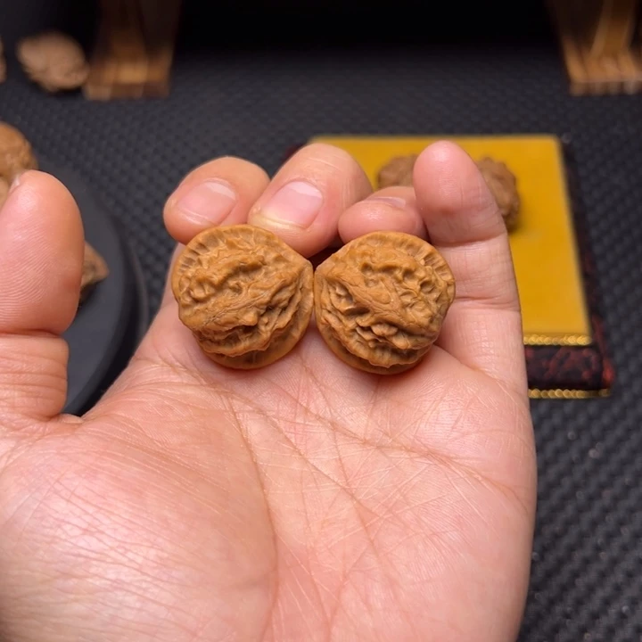 吊坠文玩核桃蝴蝶